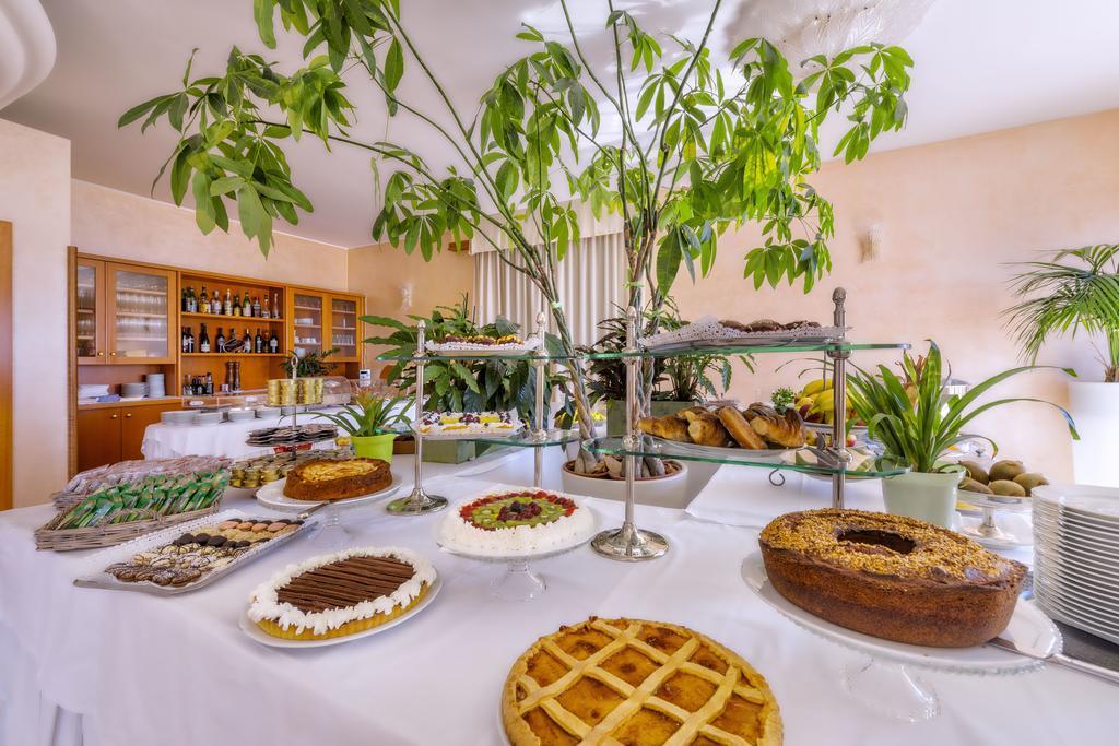 Astura Palace Hotel Неттуно Экстерьер фото