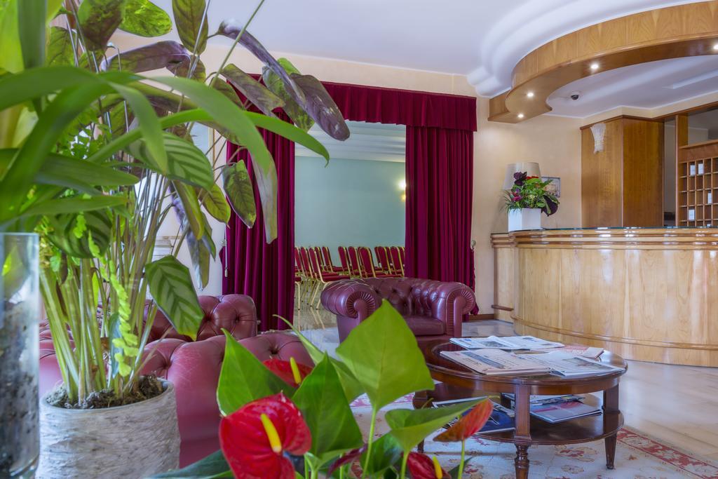 Astura Palace Hotel Неттуно Экстерьер фото