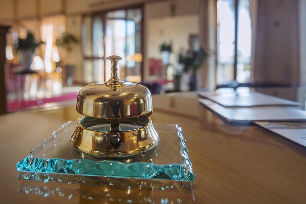 Astura Palace Hotel Неттуно Экстерьер фото
